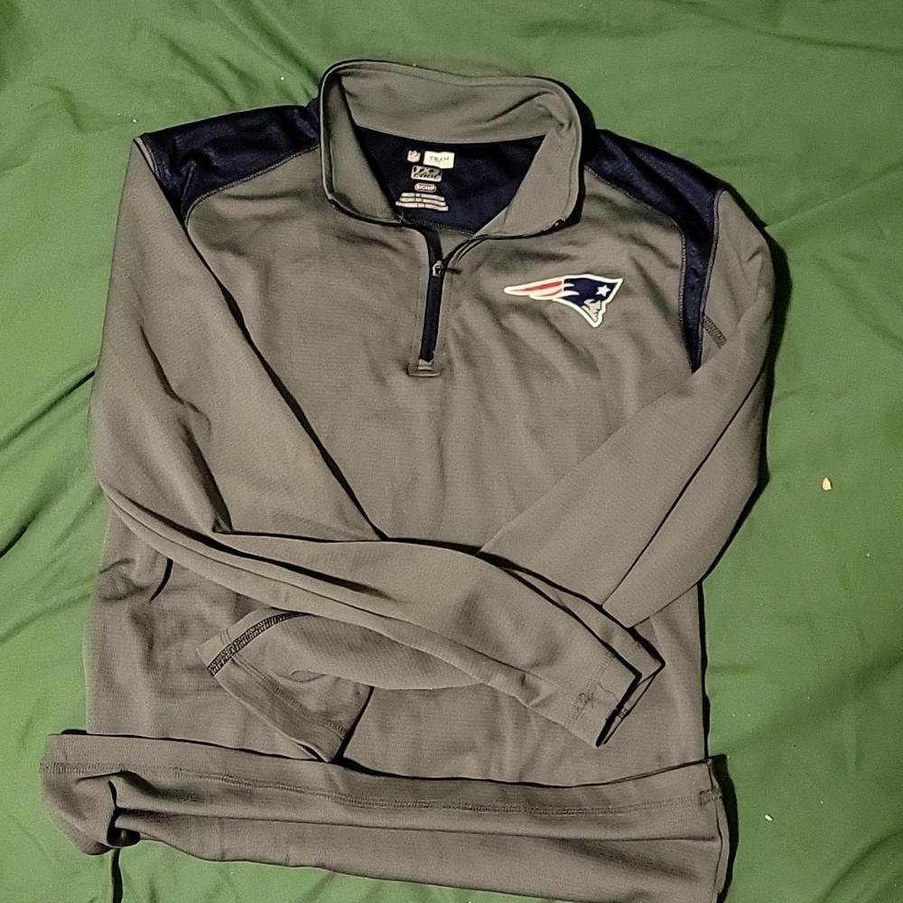 Patriots light weight pullover